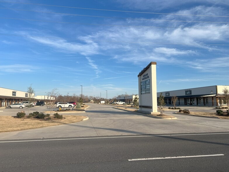 Primary Photo Of 5430 Airline Dr, Bossier City Storefront Retail Office For Lease