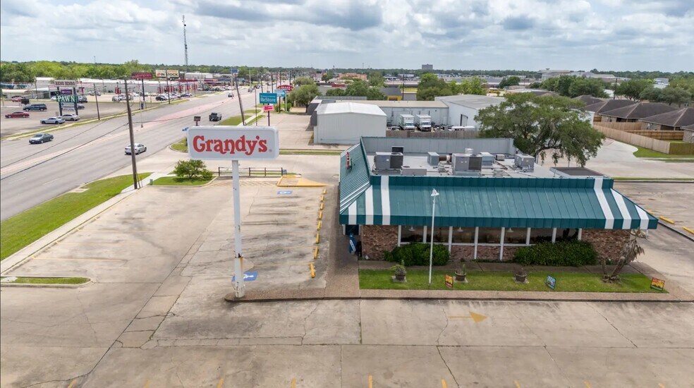 More Photos Of 4201 N Navarro St, Victoria Fast Food For Sale
