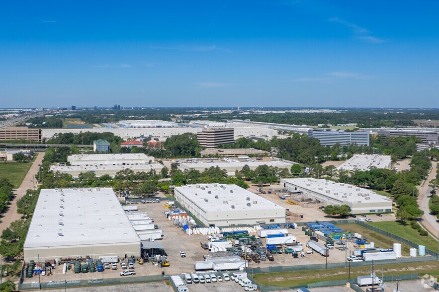 More Photos Of 15600 John F Kennedy Blvd, Houston Office For Lease