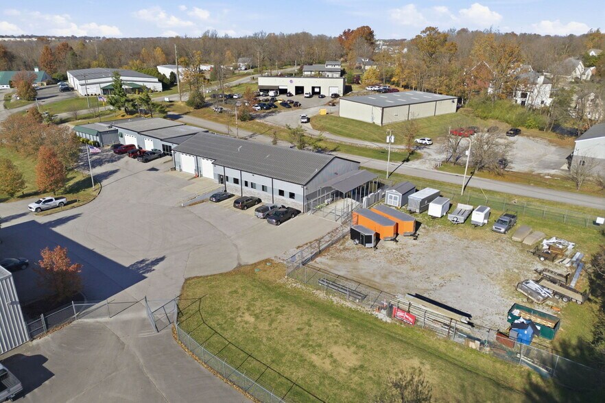 More Photos Of 13720 Aiken Rd, Louisville Warehouse For Lease