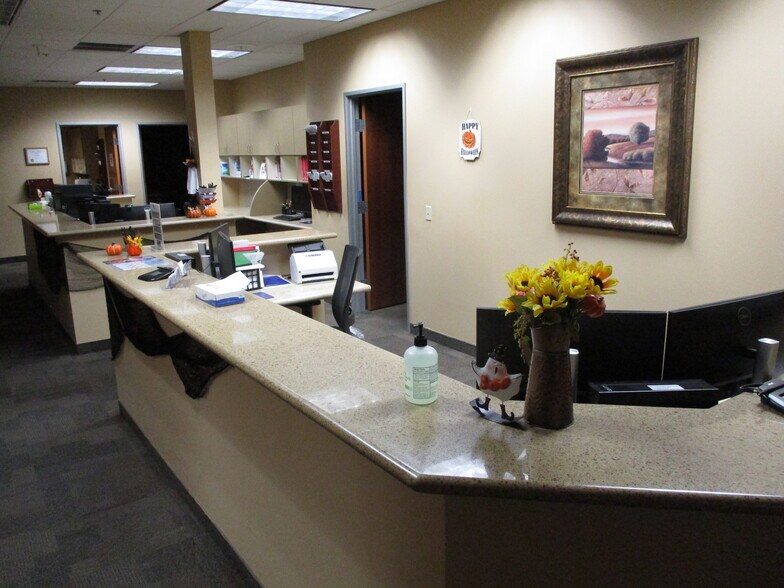 More Photos Of 333 N Dobson Rd, Chandler Office For Sale