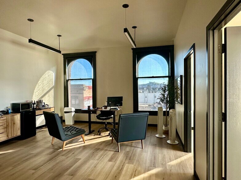 More Photos Of 2940 16th St, San Francisco Loft Creative Space For Lease