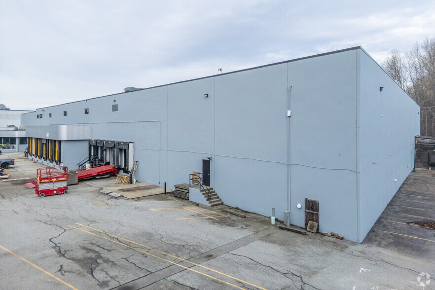 More Photos Of 8820 Northbrook Ct, Burnaby Unknown For Lease