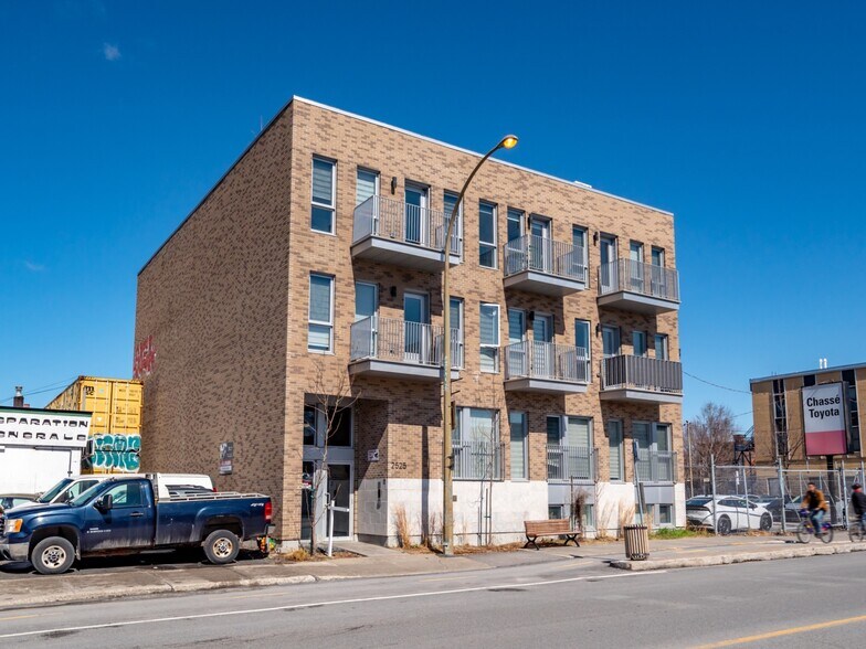 More Photos Of 2525 St Rachel E, Montréal Apartments For Sale