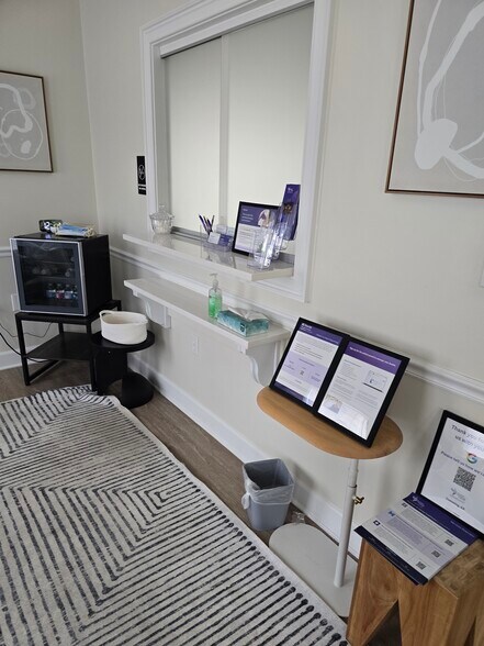 More Photos Of 110 Samaritan Dr, Cumming Medical For Sale