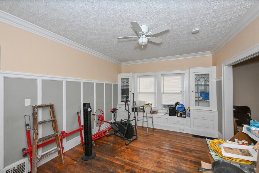 More Photos Of 3908 Denison Ave, Cleveland General Retail For Sale