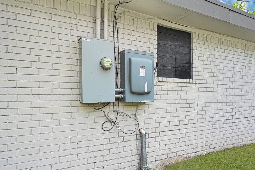 More Photos Of 3714 Dabney St, Houston Apartments For Sale