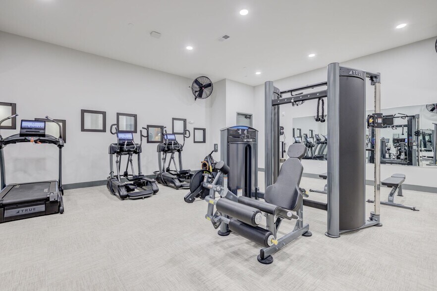 More Photos Of 352 S Walker St, Cary Apartments For Lease