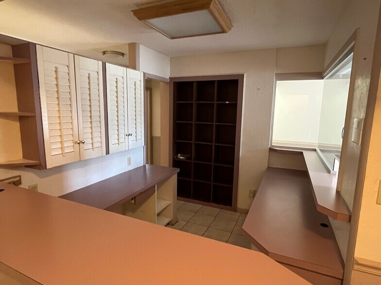 More Photos Of 6201 Dr Martin Luther King Jr St S, Saint Petersburg Medical For Sale