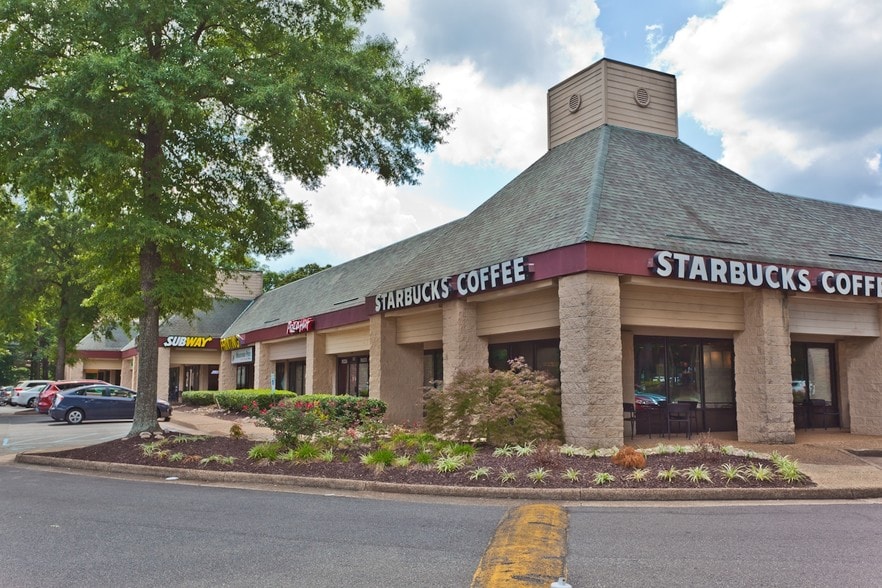 More Photos Of 240 McLaws Cir, Williamsburg General Retail For Lease