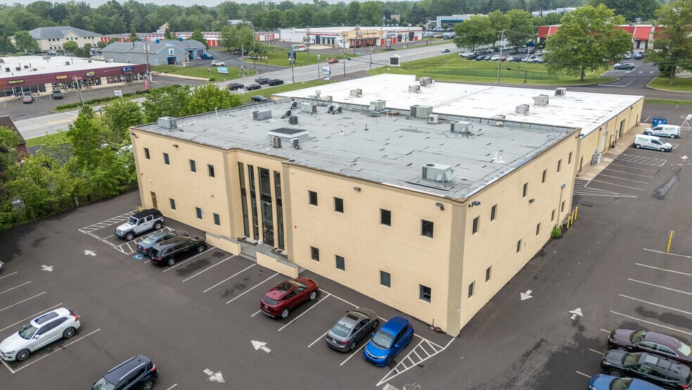 More Photos Of 271 Bethlehem Pike, Colmar Office For Lease