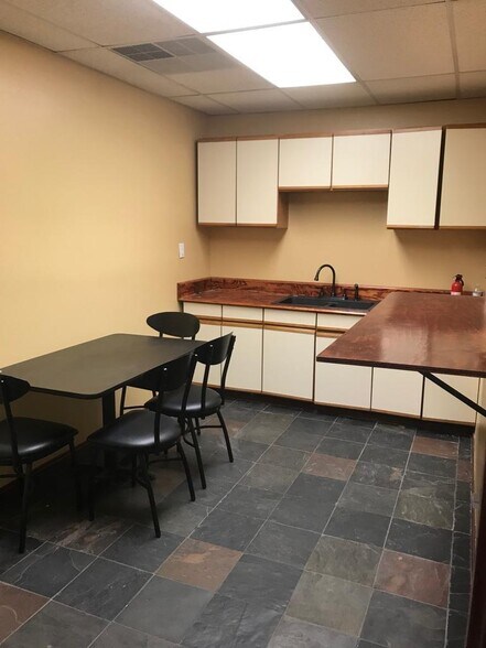 More Photos Of 7272 Wurzbach Rd, San Antonio Medical For Sale