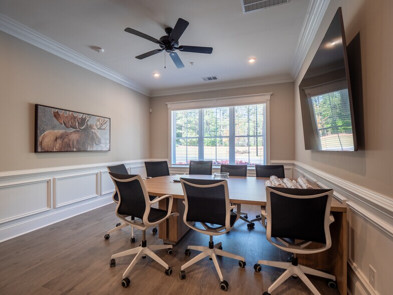 More Photos Of 3957 S Main St, Acworth Office For Sale