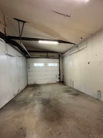 More Photos Of 4325 Kirkwood Hwy, Wilmington General Retail For Sale