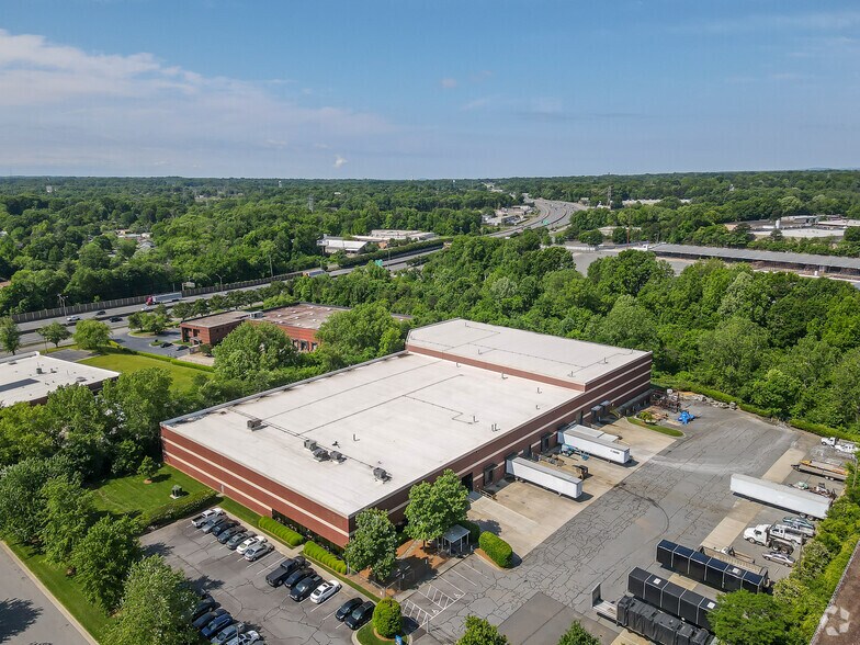 More Photos Of 2901 Stewart Creek Blvd, Charlotte Warehouse For Lease