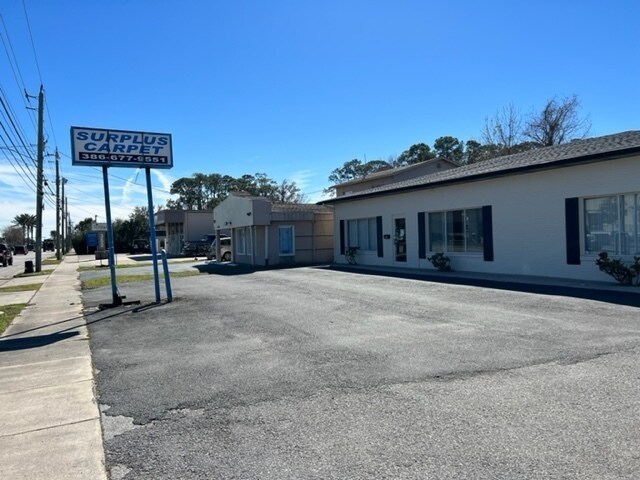 More Photos Of 300-330 S Yonge St, Ormond Beach Warehouse For Sale