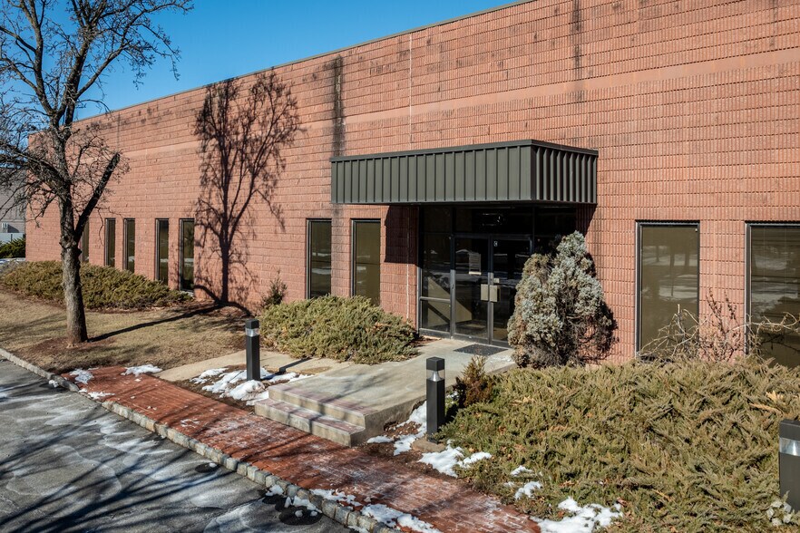 More Photos Of 240 Circle Dr N, Piscataway Manufacturing For Sale