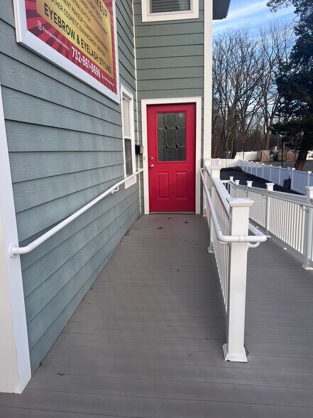More Photos Of 735 Broad St, Shrewsbury Office Residential For Sale