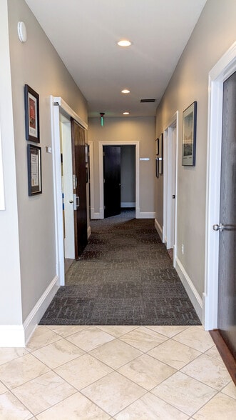 More Photos Of 430 Dick Rd, Depew Office For Sale