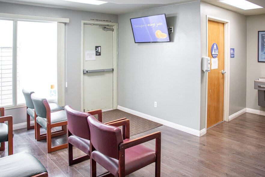 More Photos Of 1711 28th St, Bakersfield Medical For Lease