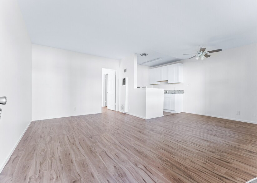 More Photos Of 2334 E Santa Fe Ave, Fullerton Apartments For Sale