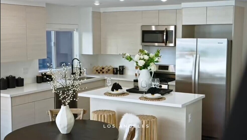 More Photos Of 1245 N New Hampshire Ave, Los Angeles Apartments For Sale