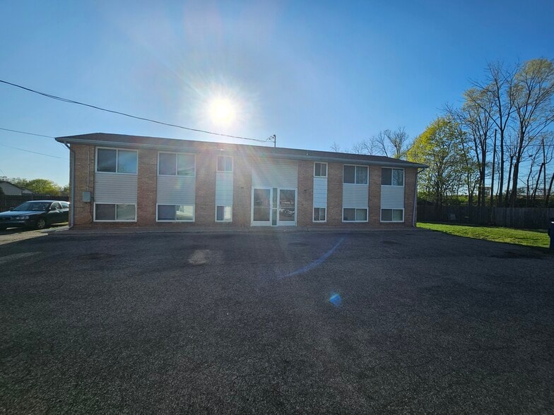 Primary Photo Of 3385 Wallace Ct SW, Grandville Apartments For Sale