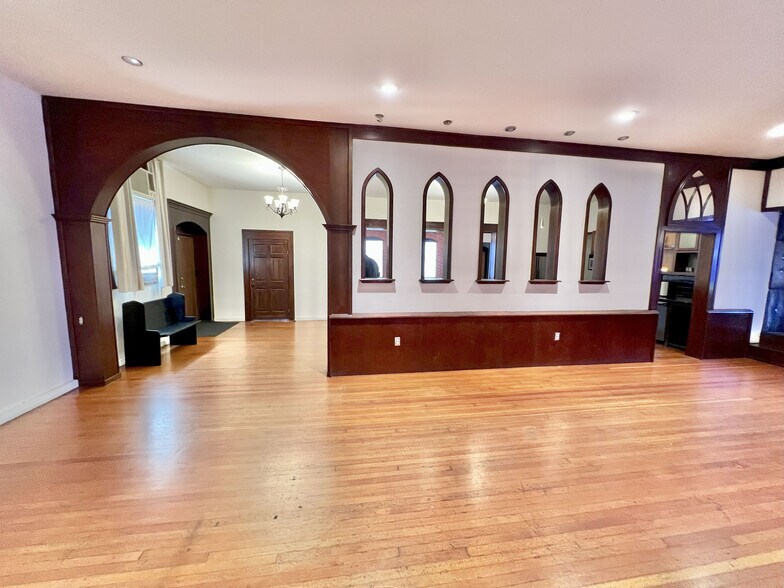 More Photos Of 606 E 6th St, Los Angeles Loft Creative Space For Sale