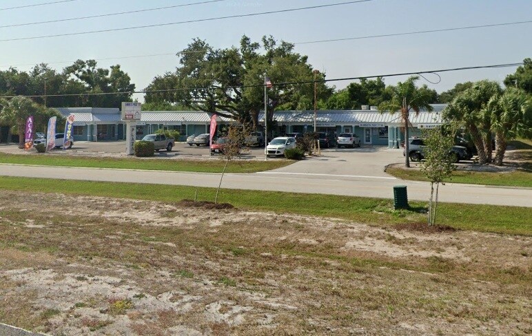 More Photos Of 3372-3386 S McCall Rd, Englewood Unknown For Lease