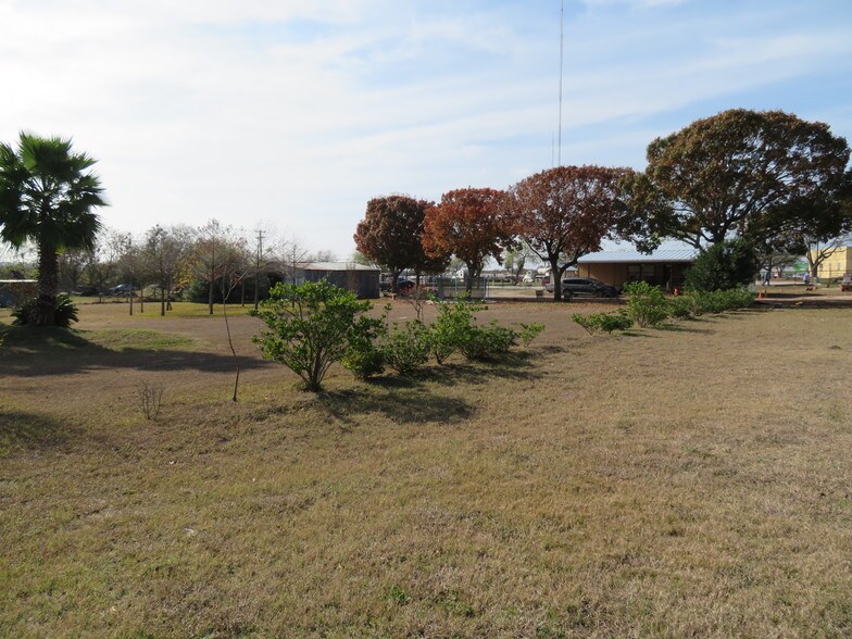More Photos Of 11378 Shaenfield Rd, San Antonio Land For Sale