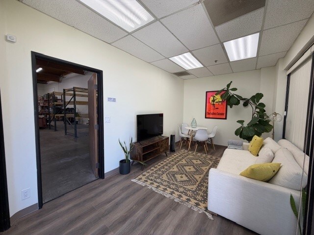 More Photos Of 1386 Poinsettia Ave, Vista Manufacturing For Lease