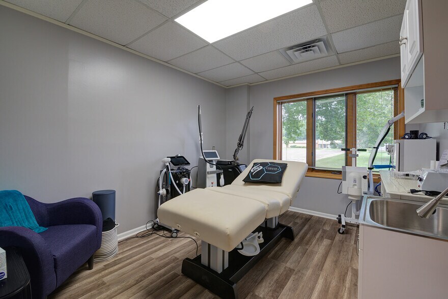 More Photos Of 1181 N Milford Rd, Milford Medical For Lease