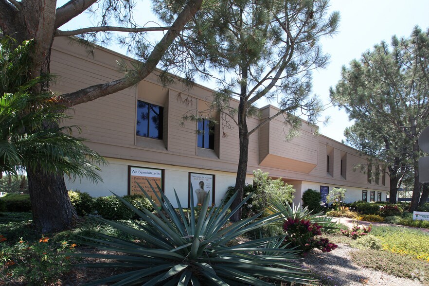 More Photos Of 10951 Sorrento Valley Rd, San Diego Office For Lease