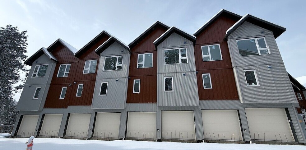 More Photos Of 500 302 Ave, Kimberley Apartments For Sale