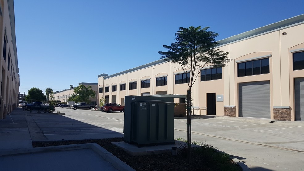 More Photos Of 1773 W San Bernardino Rd, West Covina Service For Lease