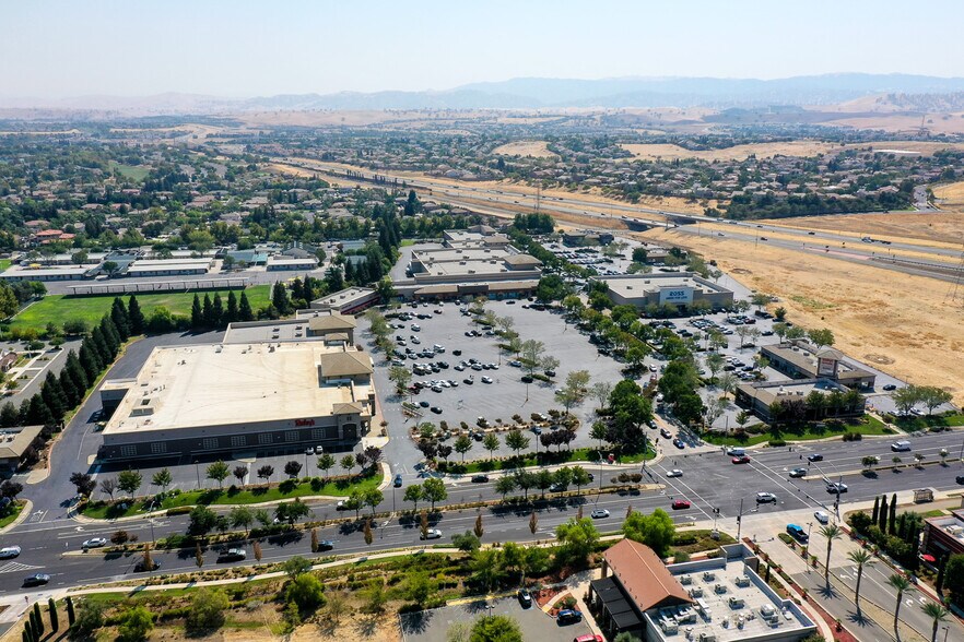 More Photos Of 2300-2540 Sand Creek Rd, Brentwood Unknown For Lease