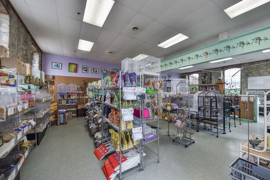 More Photos Of 30 S Shumway Ave, Batavia Office For Sale