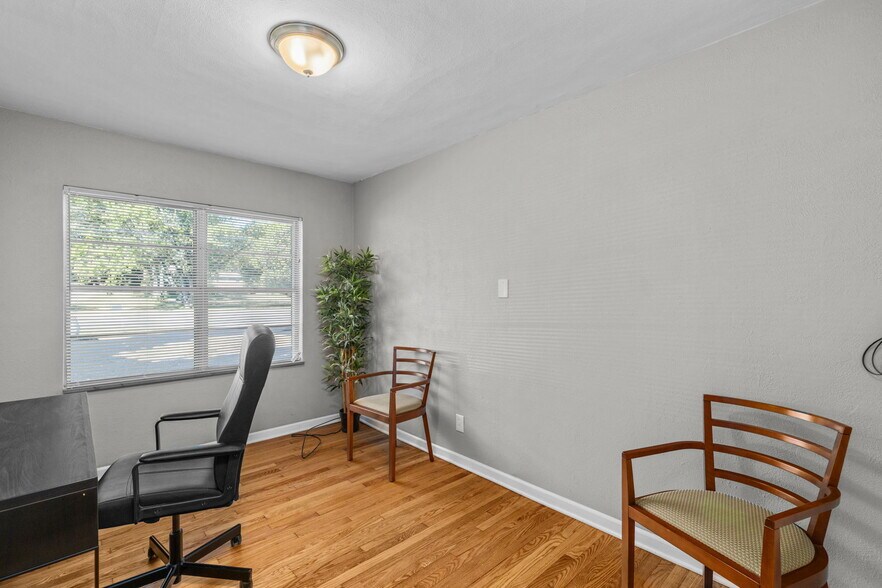 More Photos Of 10236 Halls Ferry Rd, Saint Louis Office For Sale