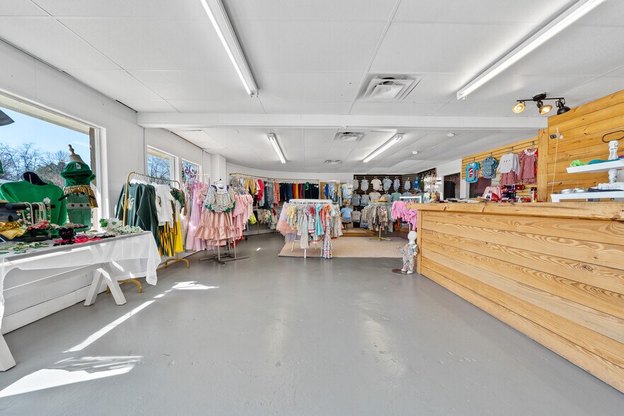 More Photos Of 201 E Sumter St, Eatonton Office Residential For Sale