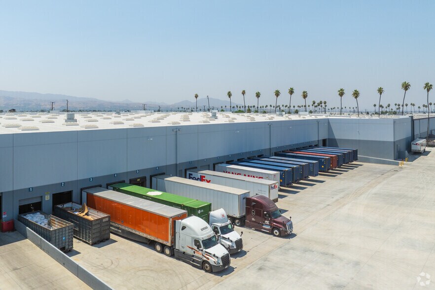 More Photos Of 27164 San Bernardino Ave, Redlands Warehouse For Lease