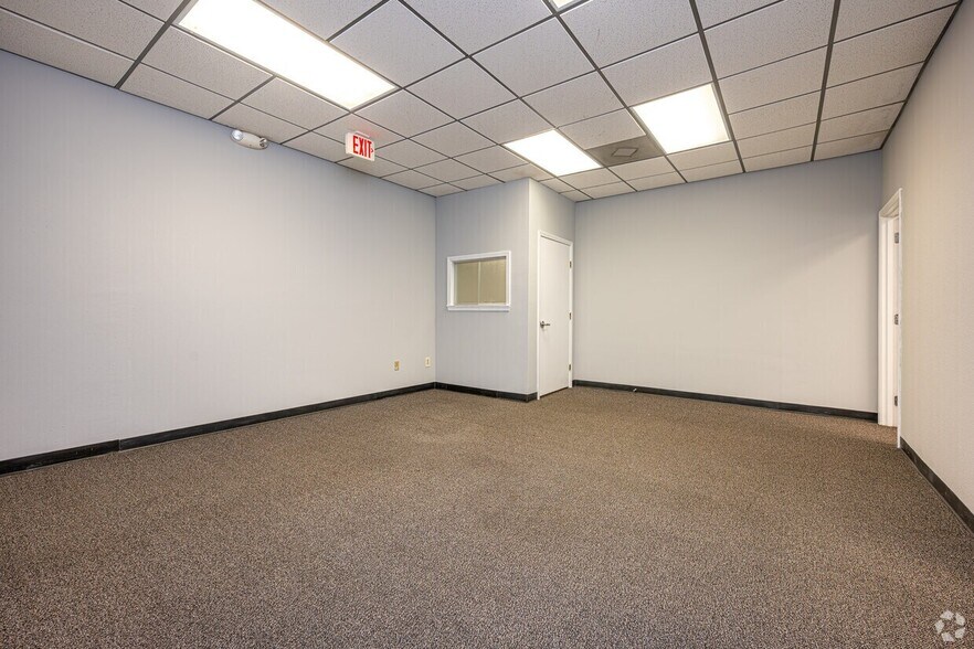 More Photos Of 2200 Veterans Memorial Blvd, Kenner Office For Lease