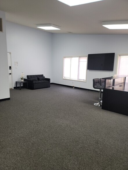 More Photos Of 1522A Pointer Ridge Pl, Bowie Coworking Space