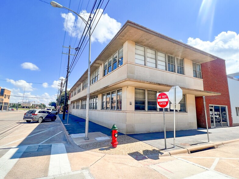 More Photos Of 473 Cypress St, Abilene Loft Creative Space For Sale