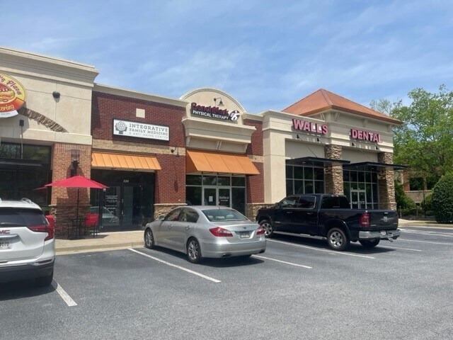 More Photos Of 6601-6603 Sugarloaf Pky, Duluth Storefront For Lease