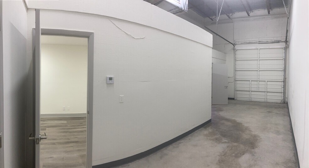 More Photos Of 11496 Pierson Rd, Wellington Warehouse For Lease