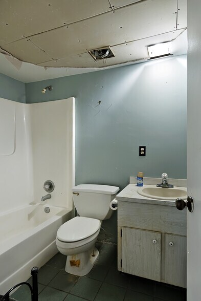 More Photos Of 1940 Dr Martin Luther King Jr St S, Saint Petersburg Specialty For Sale