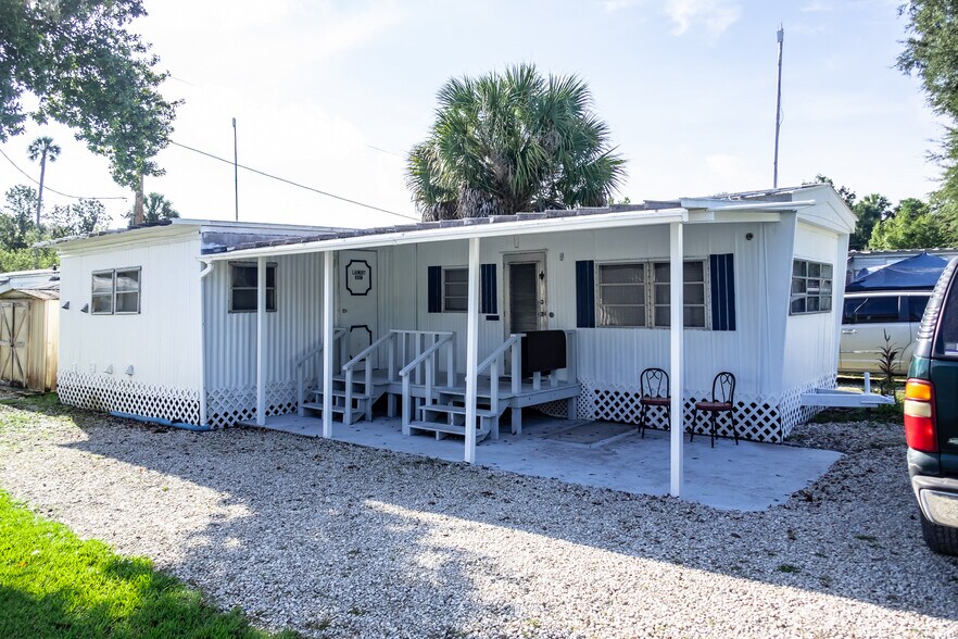 More Photos Of 937 Sabal Palm Dr, Zolfo Springs Manufactured Housing Mobile Home Park For Sale