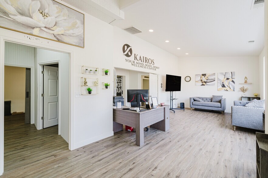 More Photos Of 174 Idaho St, Elko General Retail For Lease