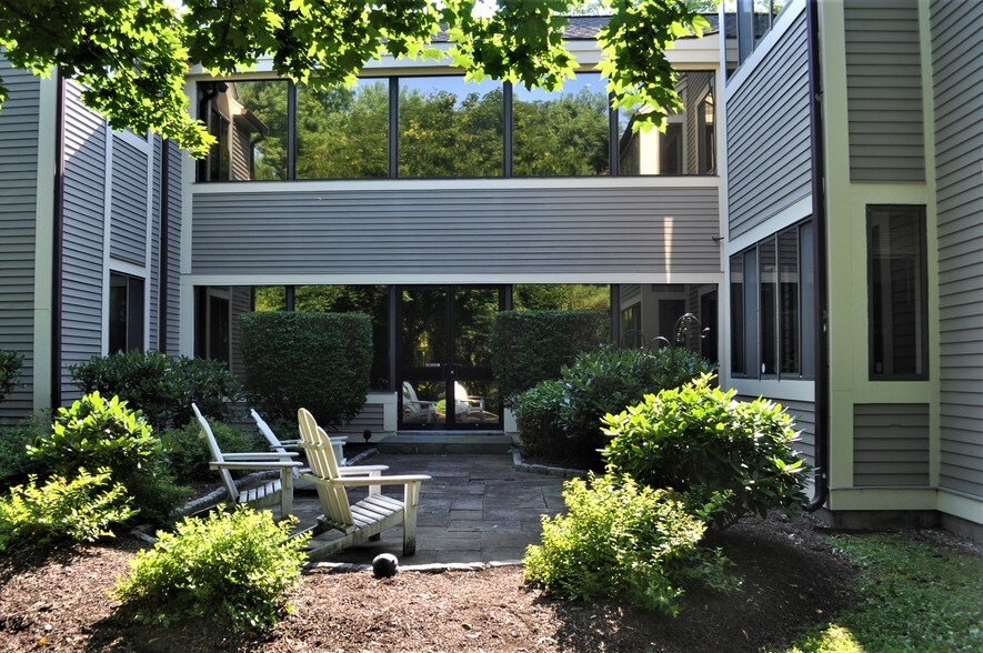 More Photos Of 190 Goldens Bridge Rd, Katonah Medical For Lease