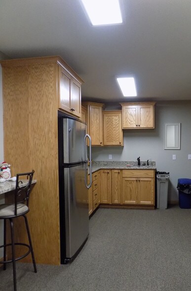 More Photos Of 12390 Sherburne Ave, Becker Office For Sale